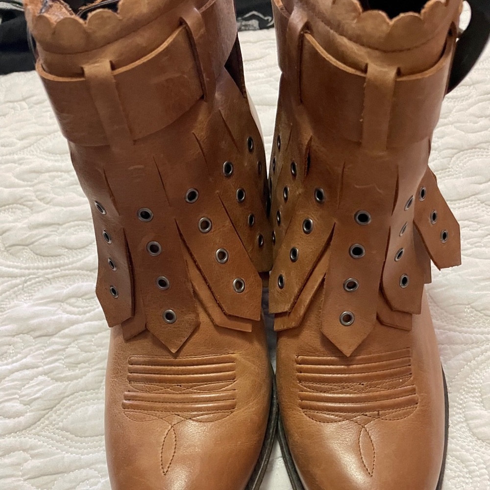 Ariat Brown Ankle Boots - Picture 4 of 7